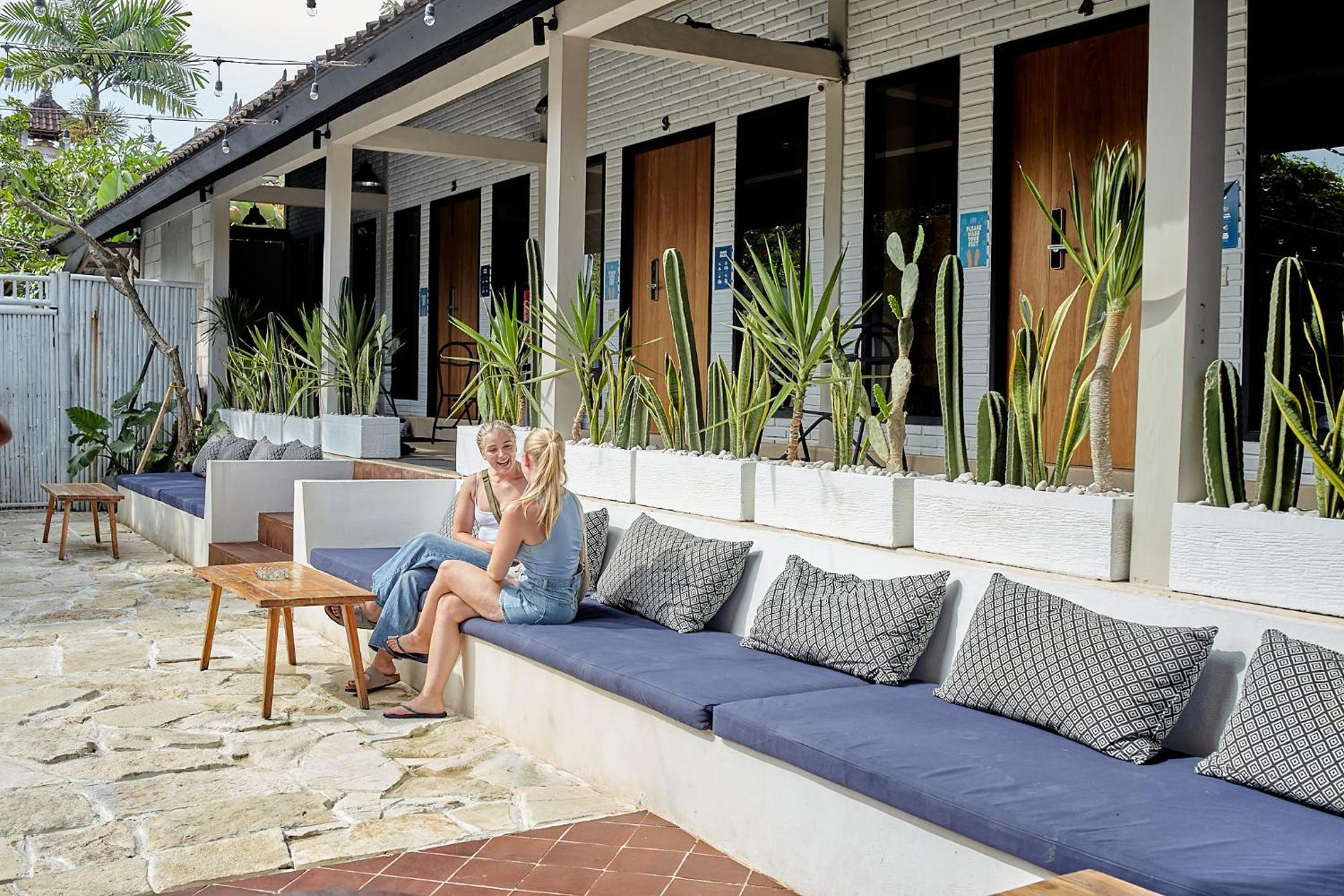 Lay Day Hostel Canggu Extérieur photo